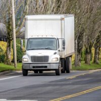8 common mistakes to avoid when buying used box trucks